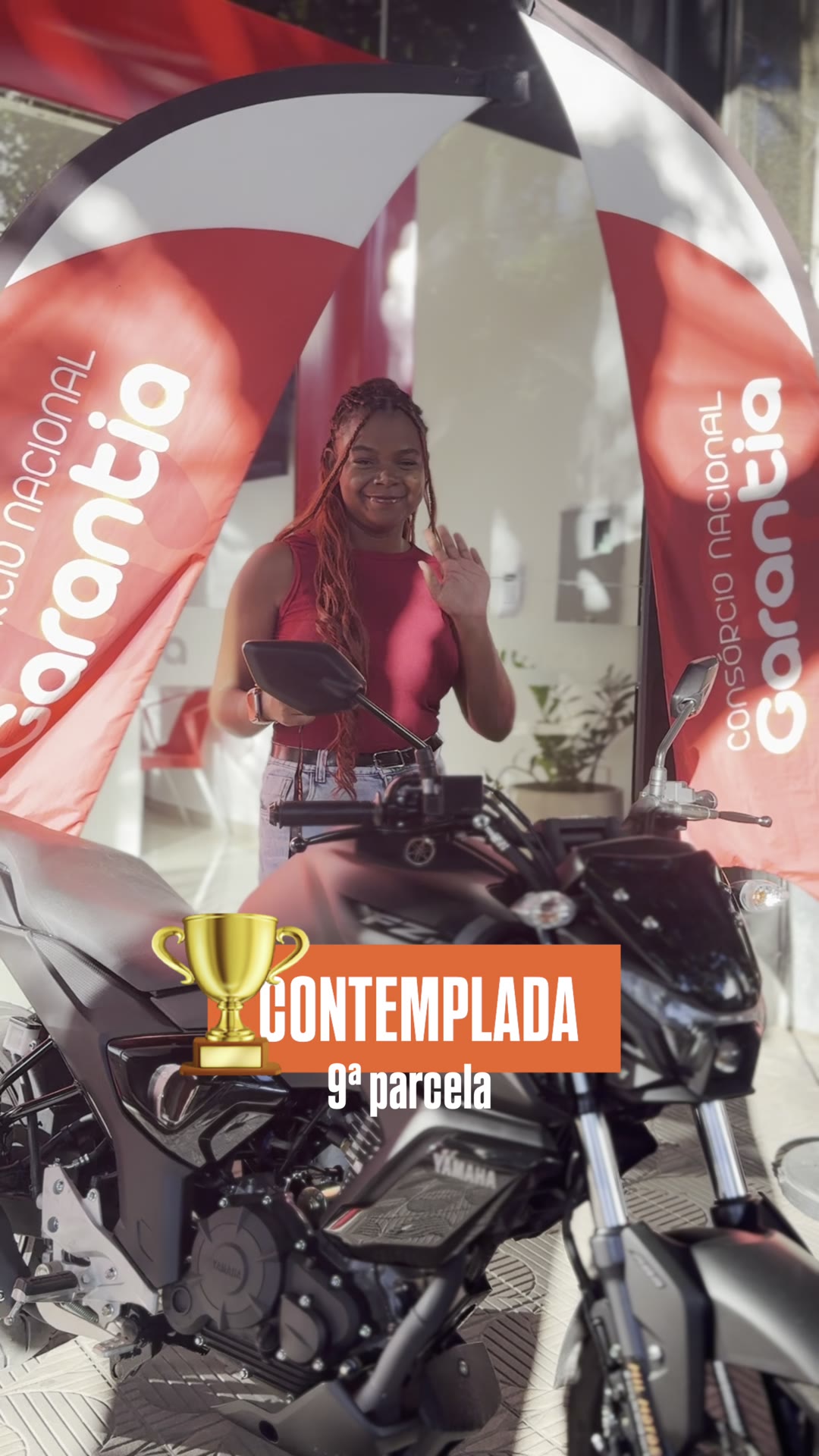 Depoimento em vídeo de Larissa Xavier